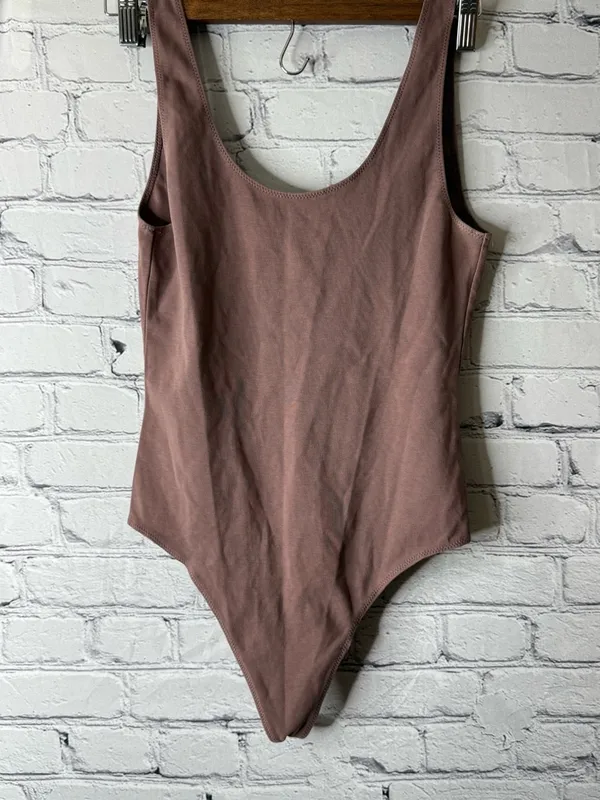 Wilfred Free Aritzia classic brown body suit medium - Image 6