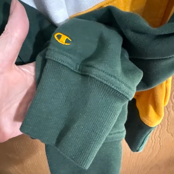 Champion Green Bay Packers Tri Color Block Quarter Zip Hooded Sweatshirt Medium - Image 4