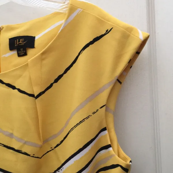FINAL MARKDOWN Ladies’ Ile NWT Dress (12) Yellow - Image 11