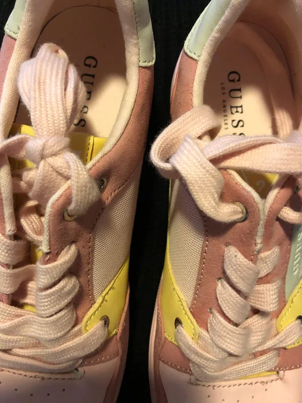 Sneakers - Image 3