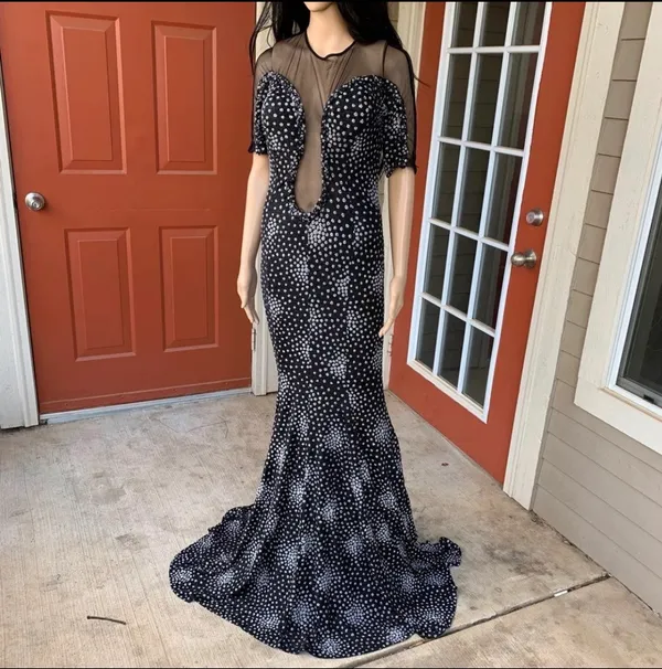 Gorgeous Formal Dresses Black Size 12 - Image 2