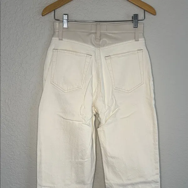 Abercrombie & Fitch 90s Straight Ultra High Rise Jeans Cream Faux Leather Y2K - Image 6