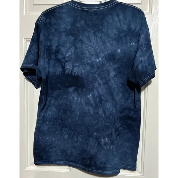 3D Tees by the Mountain Men's Blue Tie Dye Camel Hump Daaay T-Shirt Size L 42/44 - Image 2