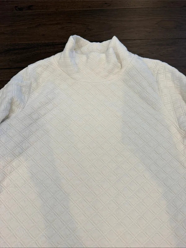 J. Crew Women’s Cream Diamond-Textured Turtleneck Sweater Size Small - C67-060 - Image 3