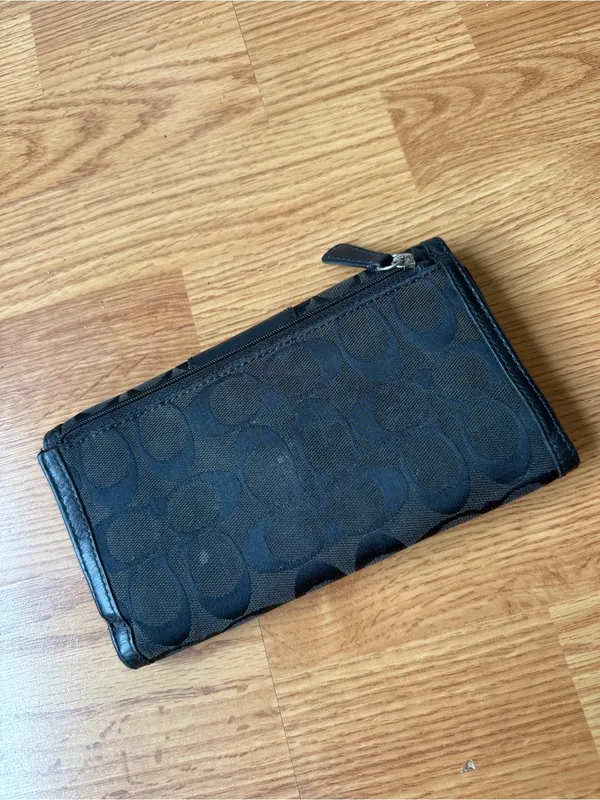 Coach Brown and Black Signature Continental Wallet - Image 3