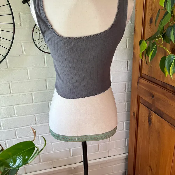 American Eagle  Grey Eyelet Crop Top - Image 3