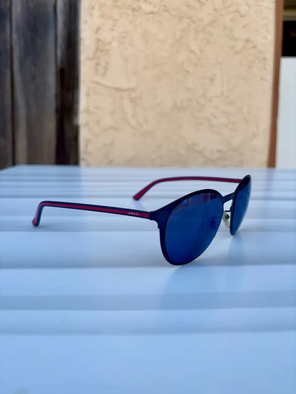 Gucci GG0504S-003 blue mirrored 52mm round unisex sunglasses - Image 9