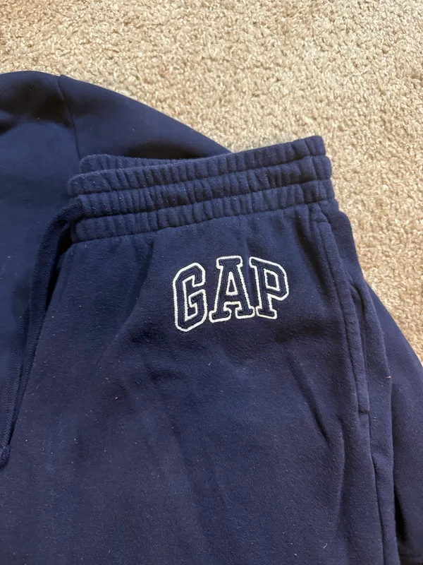 GAP sweatsuit  - Image 3