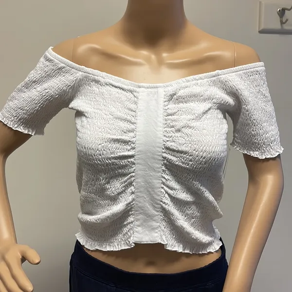 Nordstrom Off the Shoulder Puckered Cropped Top - Image 7