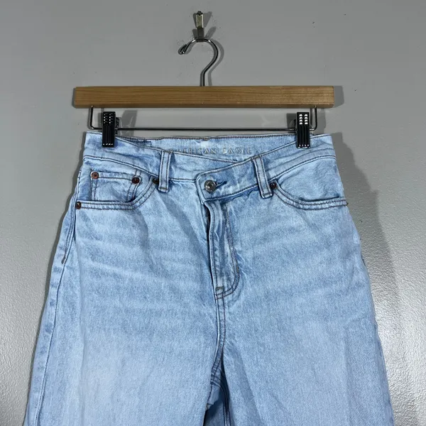 American Eagle Highest Rise Baggy Straight Light Wash Denim Jeans Blue Size 0 - Image 2