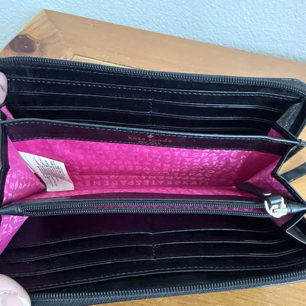 Kate Spade Beale Street Logo Stamp Patent Leather Accordion Wallet‎ Black Read! - Image 5