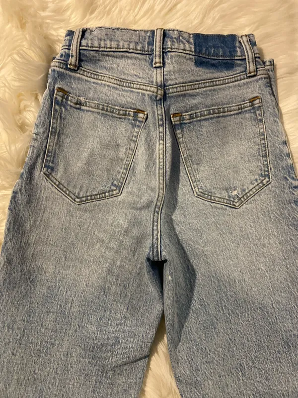 Abercrombie The 90s Straight Ultra High-Rise Curve Love Jeans - Image 3