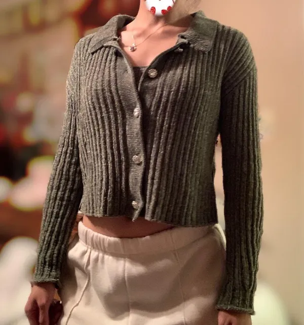 Lady’s sweater - Image 5