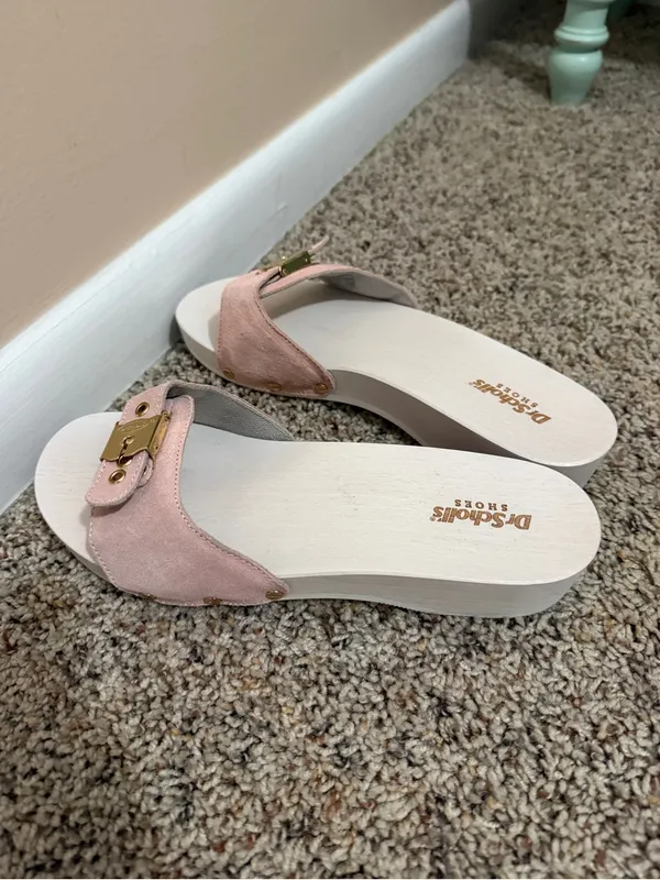 Dr. Scholl's Pale Pink Slide Mules with Gold Buckle - Image 3