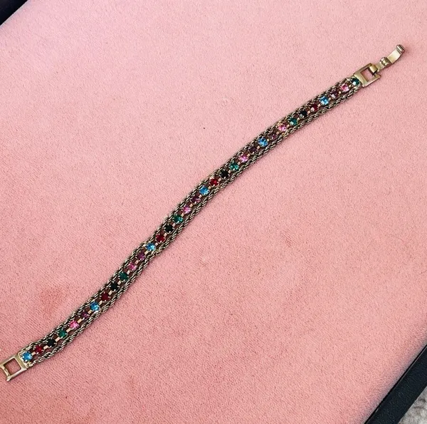 Vintage gold plated rhinestone tennis bracelet - Image 3