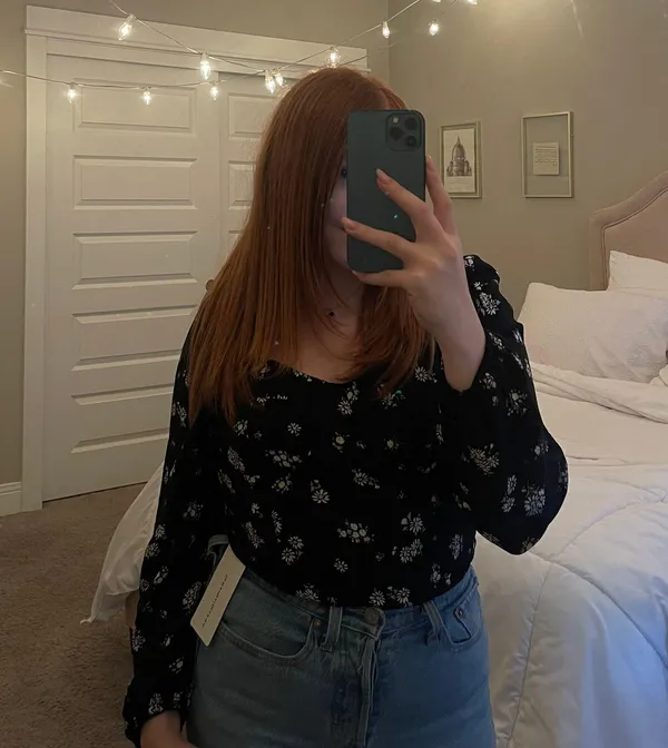 Aritzia Boutique Square Neck Top - Image 4