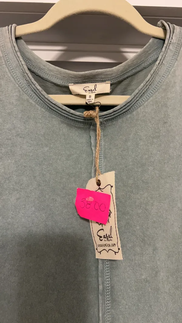 Easel Green Boutique Top - Image 2