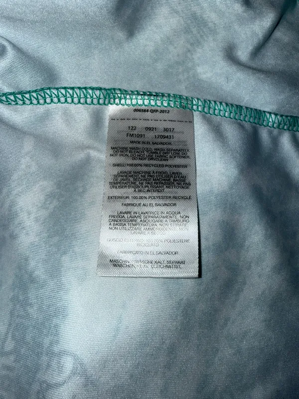 Columbia Omni-Shade Long Sleeve Medium - Image 5