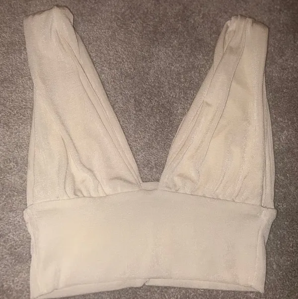 Amazon Plunge Crop Top - Image 4