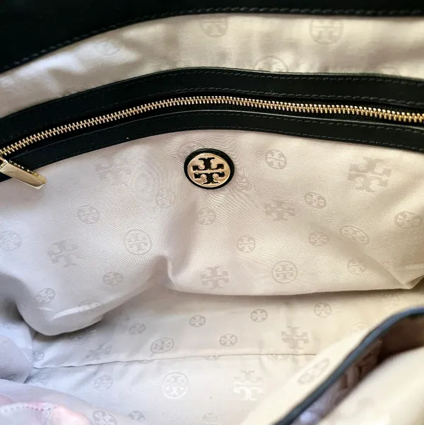Tory Burch Robinson Double Zipper Leather Black Tote - Image 7