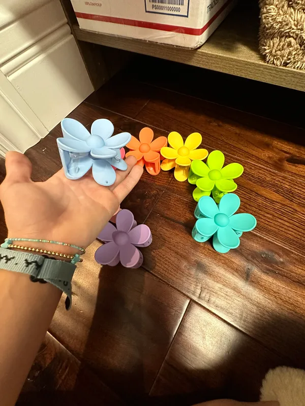 Amazon Beachy Claw Clips - Image 3