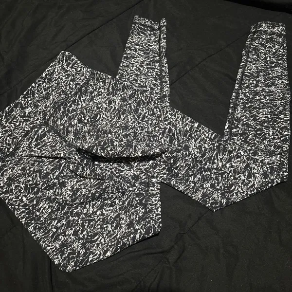 Lululemon Black White Pattern High Rise Leggings 4 Yoga Running Workout Pants - Image 2