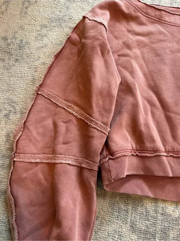 Free People Dusty Rose Cropped Sweatshirt - Casual Pullover - Image 2