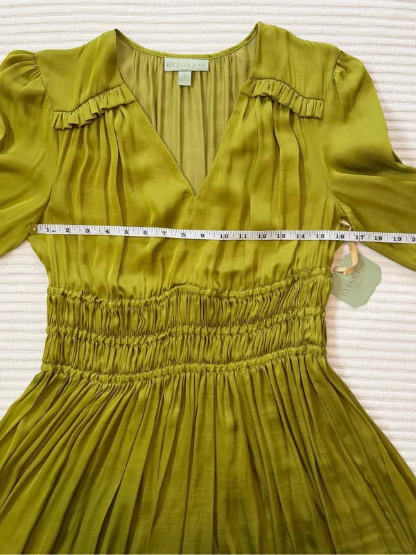 Ryegrass Moss Olive Green Long-Sleeve Smocked Waist Dress NWT - Image 6