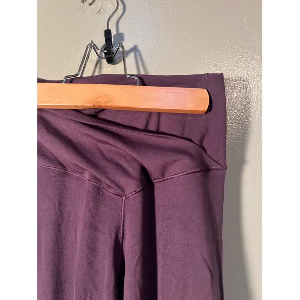 OFFLINE By Aerie Womens Size Medium Real Me High Waisted Crossover Legging Berry - Image 6
