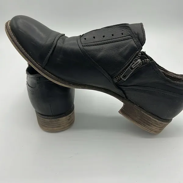 Boutique9‎ Black Loafers Size 8 B26 - Image 10