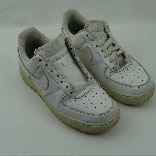 Nike Air Force One Womens 8 Shoes White Sneakers 315115-112‎ 1 Missing String - Image 2
