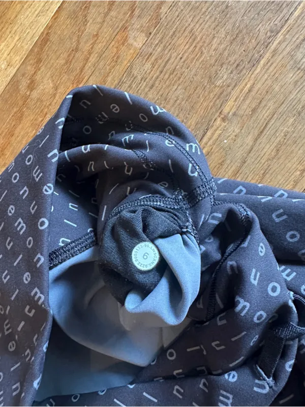 Lululemon Logo Leggings - Image 2