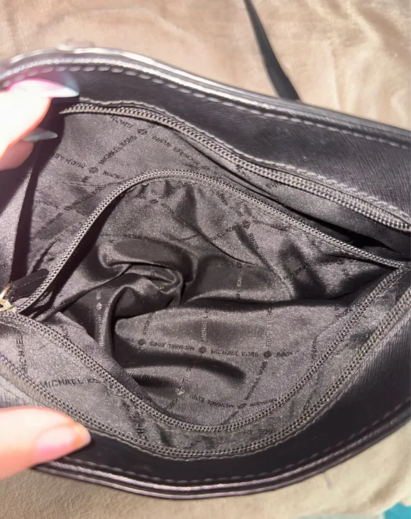 Michael Kors Black Crossbody Nylon Bag - Image 7