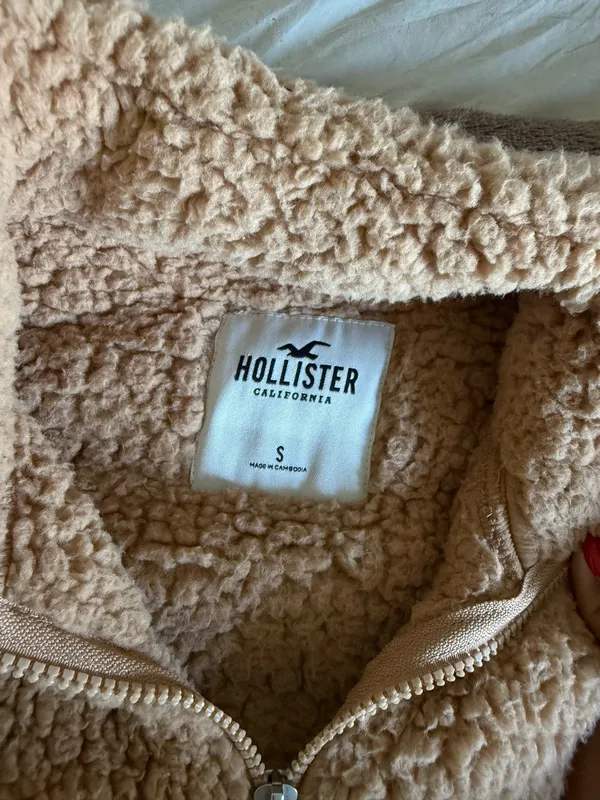 Hollister Sherpa - Image 2