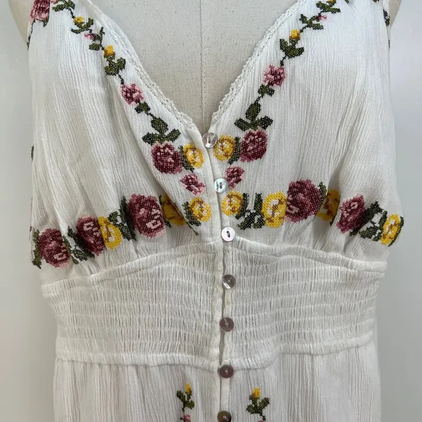 Forever 21 Cross Stitch Floral embroidered Maxi Dress White Rayon - Image 6