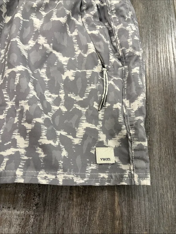 VUORI Women's Dash Mid Rise Leopard Print Running Shorts, Opal Spots (Gray) XL - Image 13