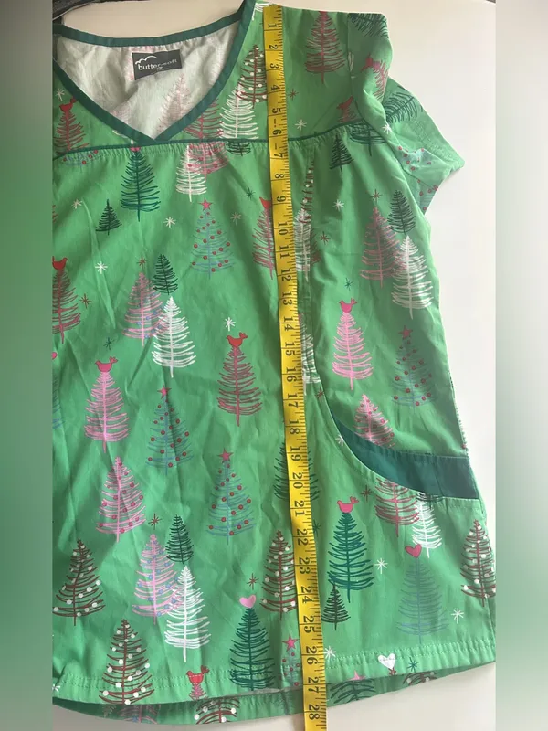 Butter Soft Women’s Scrub top size Large - Image 4