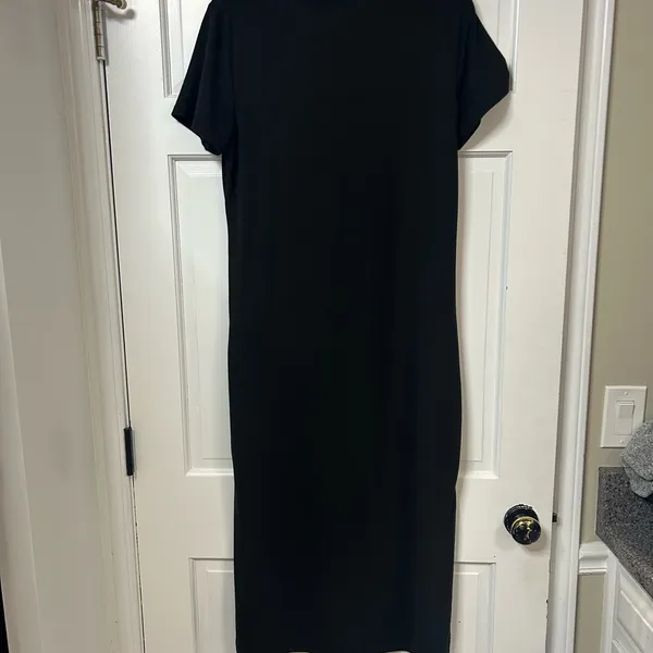 Everyday Black Short - Image 2