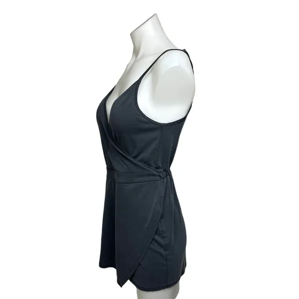 Abercrombie & Fitch Grey Camisole Sleeveless Faux Wrap V-Neck Skort Romper Sz S - Image 2