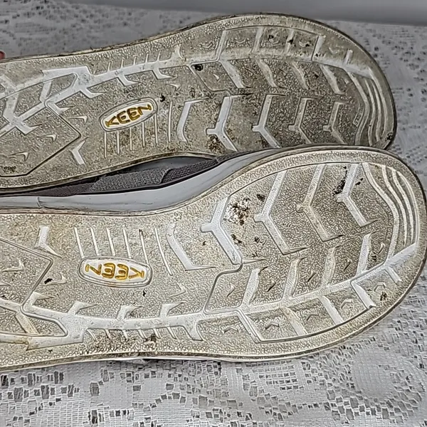 Keen Elsa III Gore canvas gray elastic slip on walking comfy shoes sz 8 - Image 6