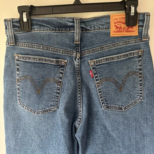Levi’s Wedgie Straight Jeans Medium Wash Denim High Waist Raw Hem - Image 7