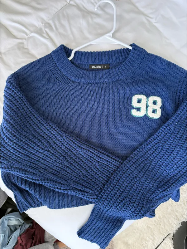 Cropped Sweater Blue - Image 2
