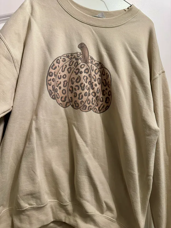 Gildan Sweatshirt Size Large - Image 2