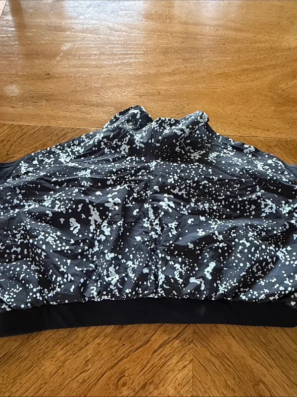 Under Armour Running Shorts - Image 5