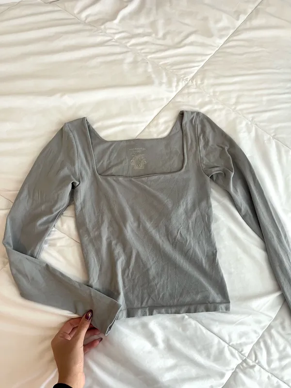 Free people intimately seamless long sleeve crop - Image 5