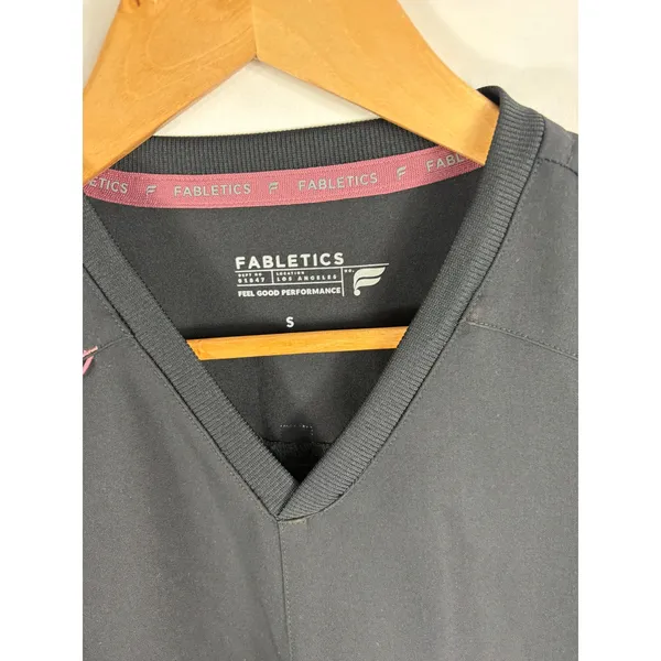 Fabletics Mode Black Short Sleeve pocket Front Scrub Top Size Small - Image 5
