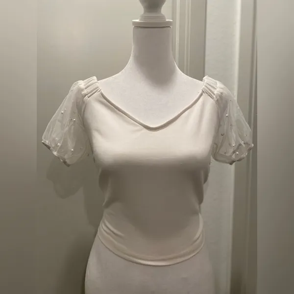 White Blouse Crop Top With Mesh & Pearl Detail Puff Sleeves - M - Image 4