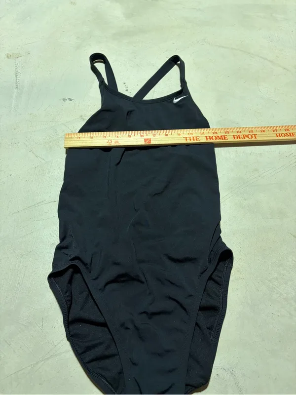 Nike hydrastrong Women’s Black One-Piece Swimsuit 12 - Image 4