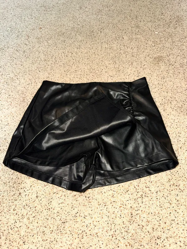 Windsor Faux Leather Skirt - Image 2