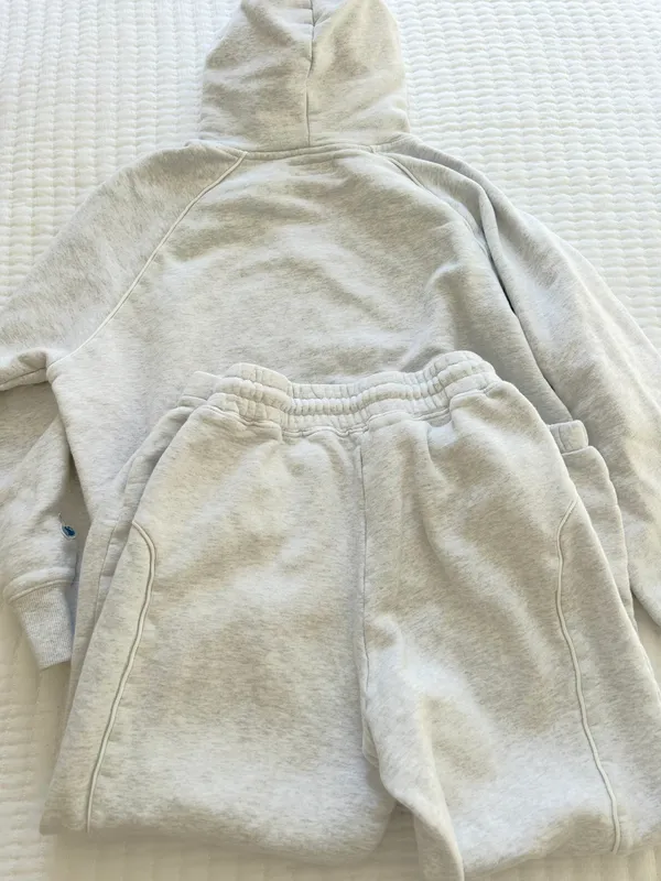 Kirsh matching sweat set size small - Image 2